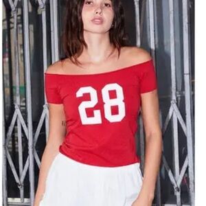 Brandy Melville number 28 top